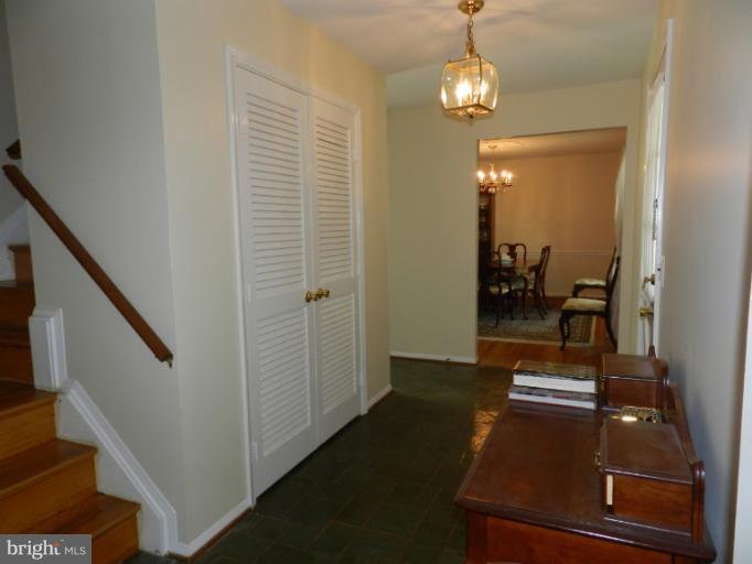 10819 Old Coach Road Potomac, MD 20854 - Photo 14 of 15 Interior (General)