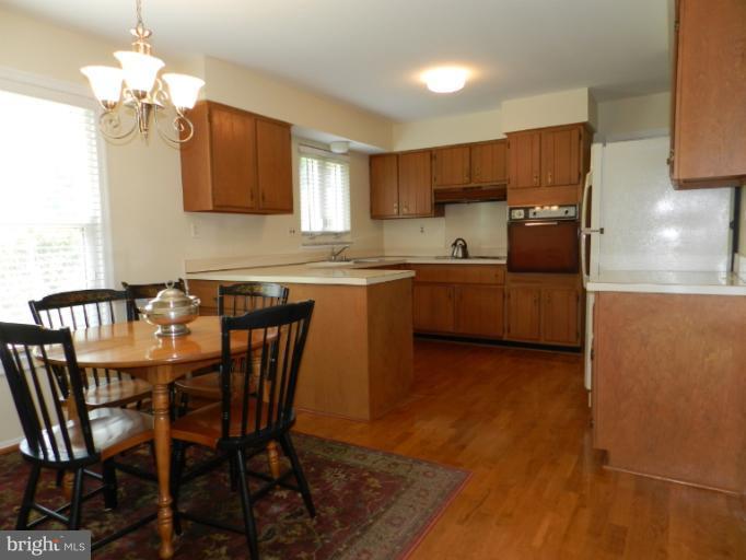 10819 Old Coach Road Potomac, MD 20854 - Photo 4 of 15 Kitchen