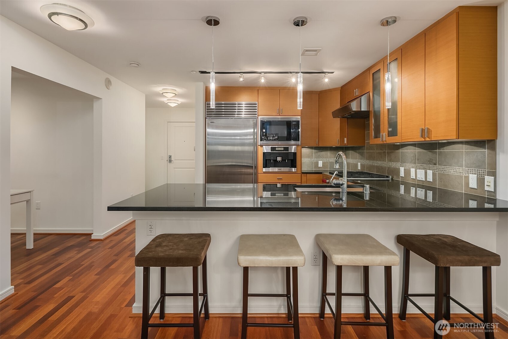 819 Virginia Street, Unit 3206 Seattle, WA 98101 - Photo 3 of 28