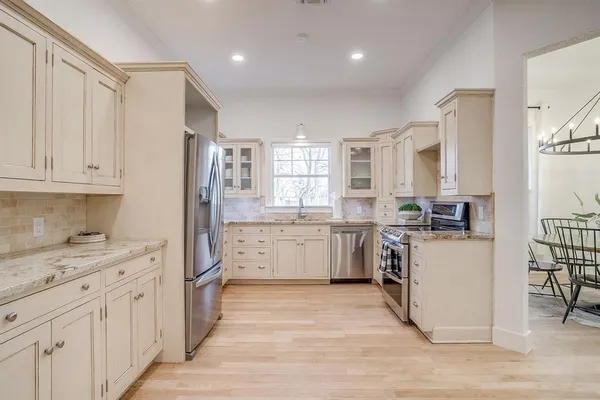 $699,000 | 1114 Briarwood Street, Weatherford, TX 76087