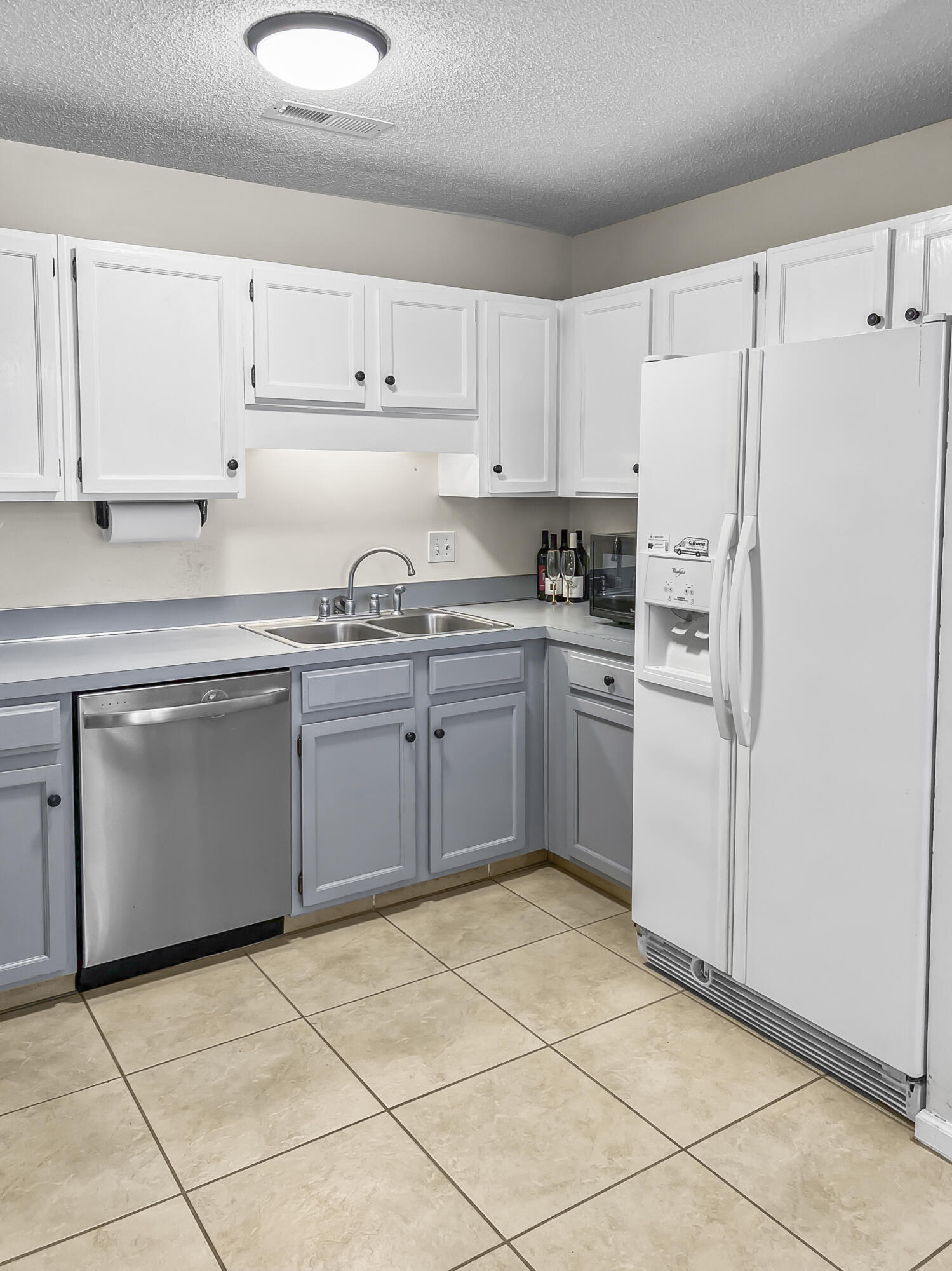 127 Towne Square Road Summerville, SC 29485 - Photo 6 of 17 127_Town_Square_Road00009_single
