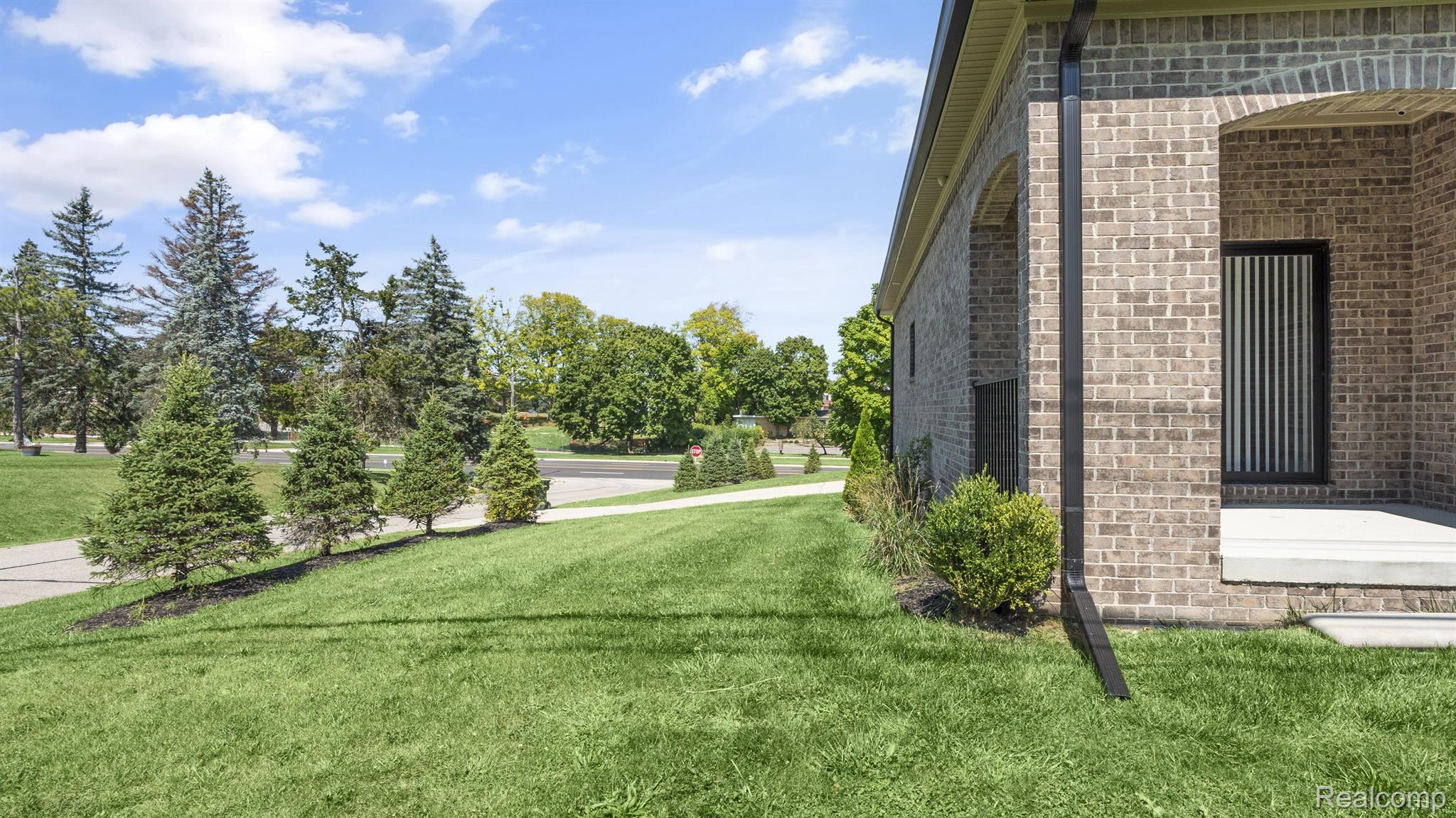 1497 Walton Blvd. Rochester, MI 48309 - Photo 31 of 35 Gallery Image 31