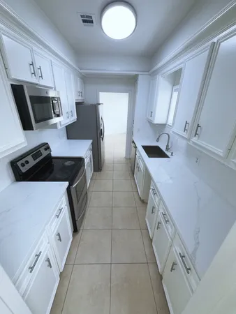 $2,950 | 11854 Taylorcrest Road, Houston, TX 77024