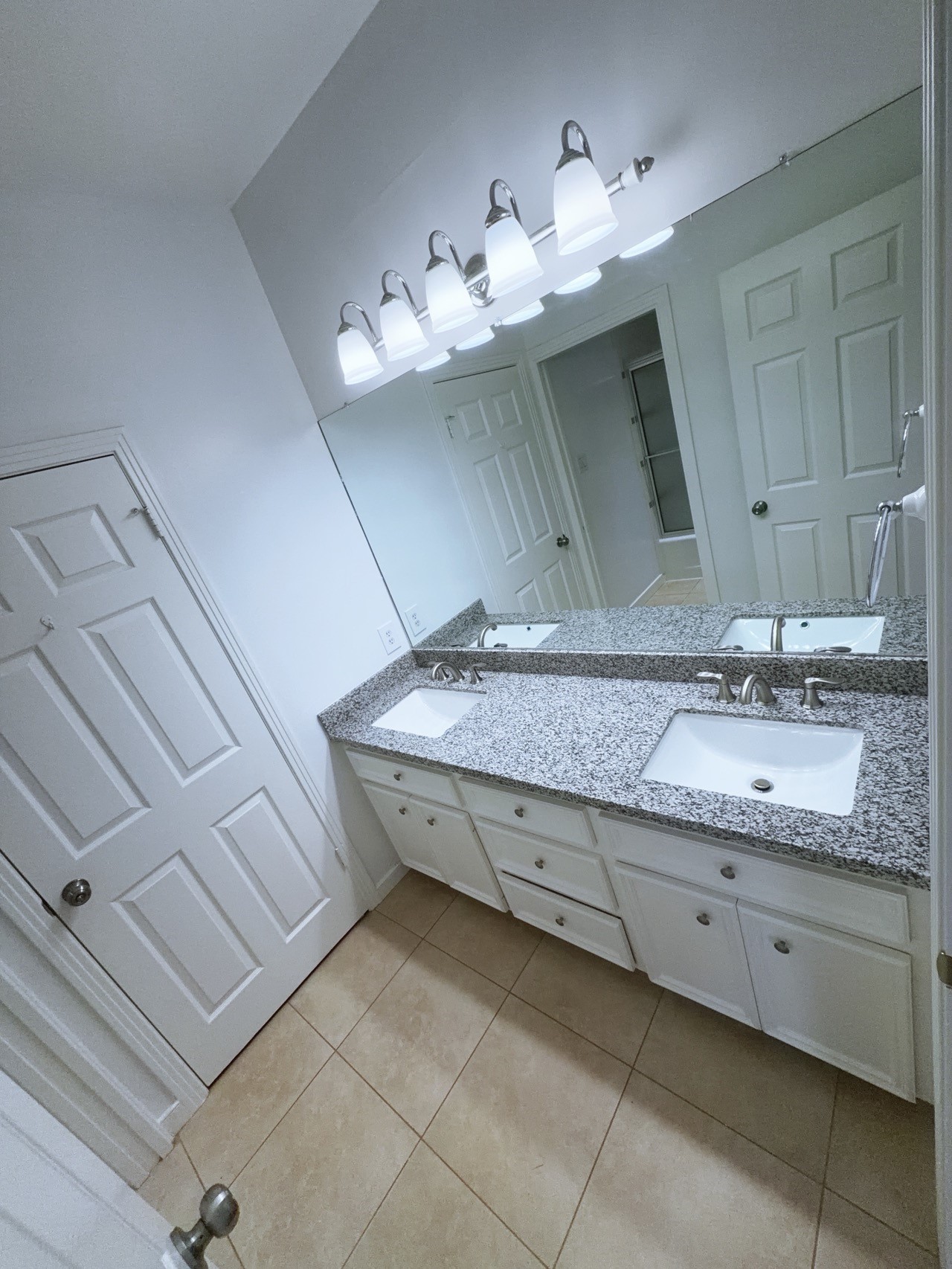 11854 Taylorcrest Road Houston, TX 77024 - Photo 25 of 27