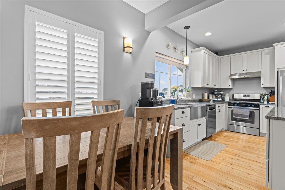 150 Rye Circle South Burlington, VT 05403 - Photo 14 of 60