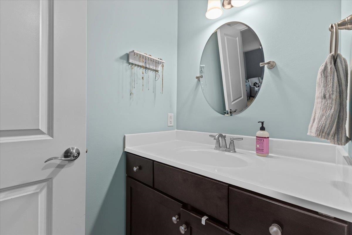 150 Rye Circle South Burlington, VT 05403 - Photo 26 of 60