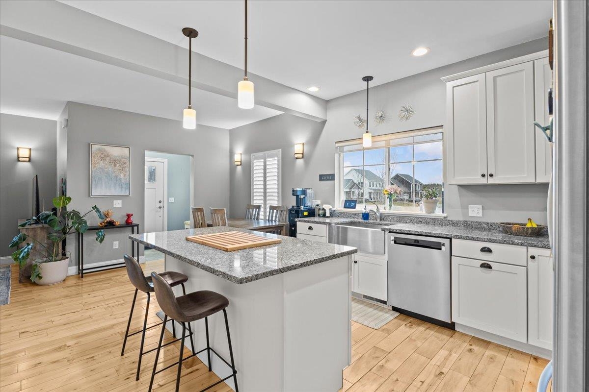 150 Rye Circle South Burlington, VT 05403 - Photo 7 of 60