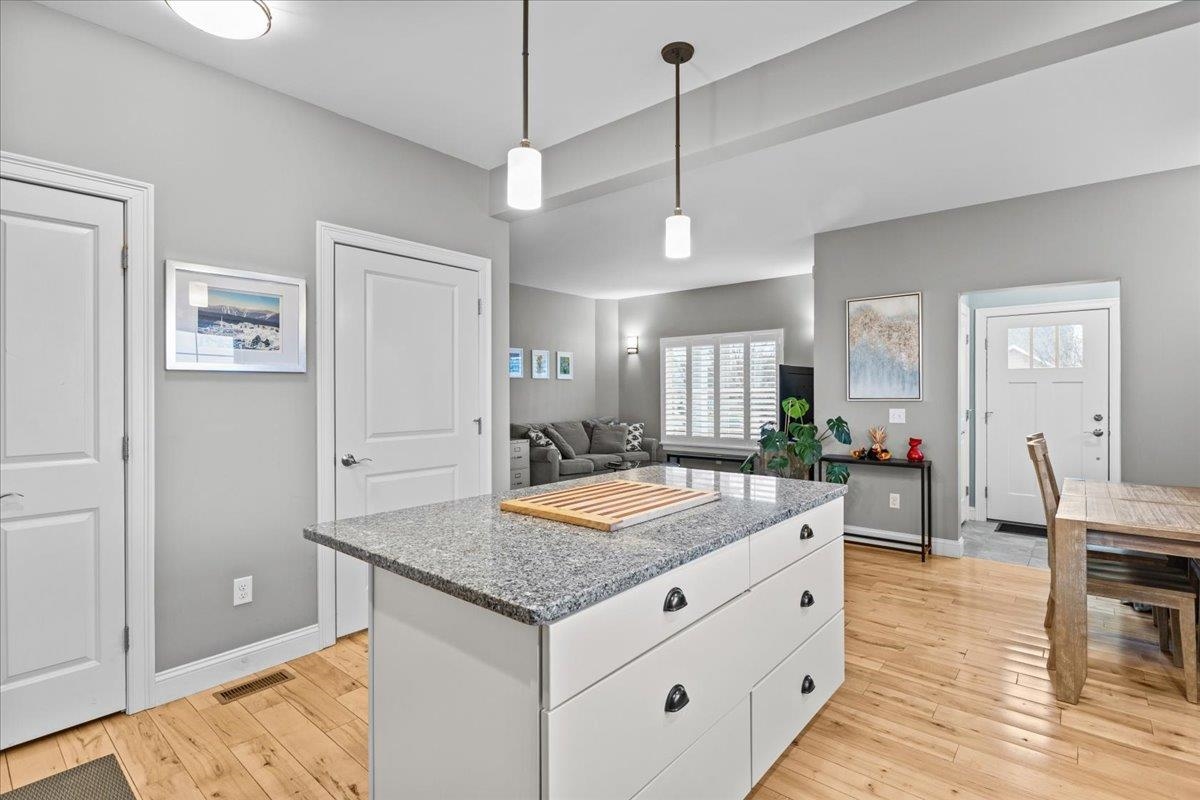 150 Rye Circle South Burlington, VT 05403 - Photo 8 of 60