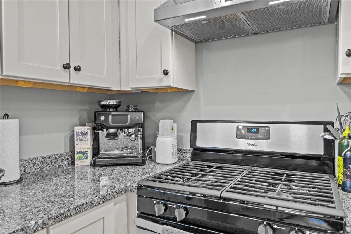 150 Rye Circle South Burlington, VT 05403 - Photo 10 of 60