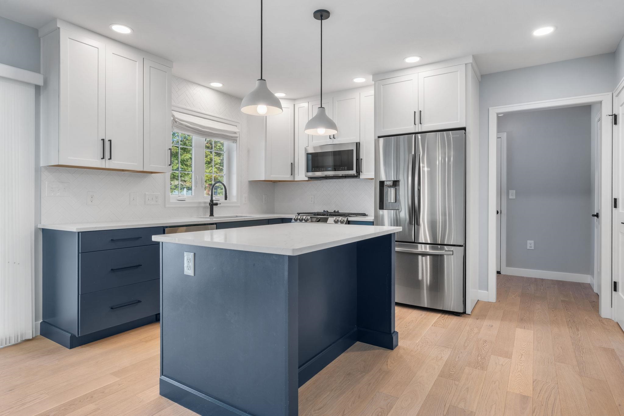 3 Paddington Place Nashua, NH 03064 - Photo 2 of 38