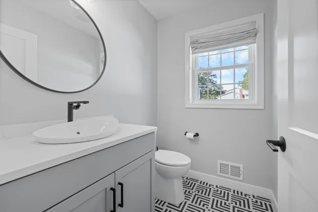 $849,900 | 3 Paddington Place, Nashua, NH 03064