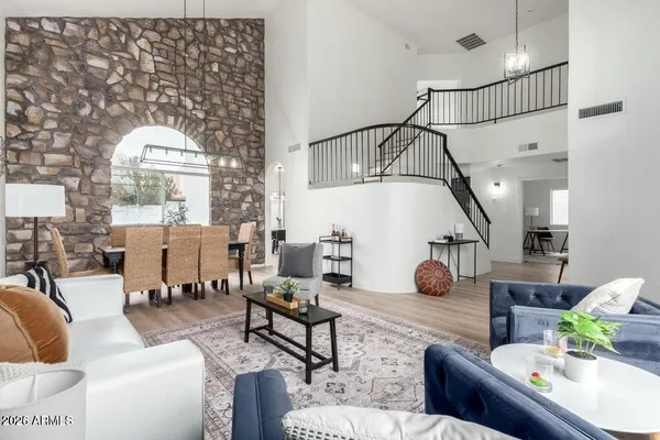 $619,900 | 725 West Palo Verde Street, Gilbert, AZ 85233