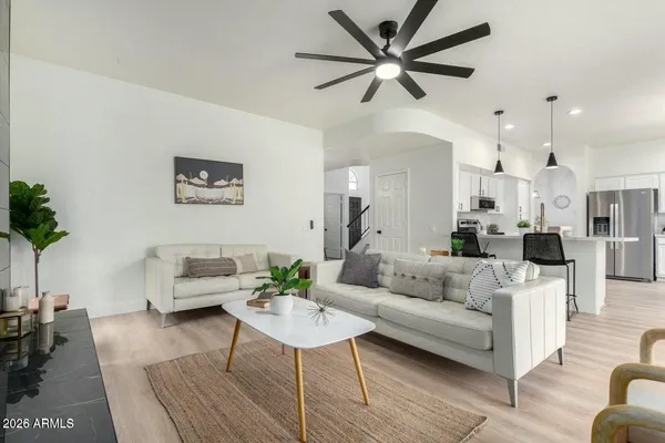 $619,900 | 725 West Palo Verde Street, Gilbert, AZ 85233