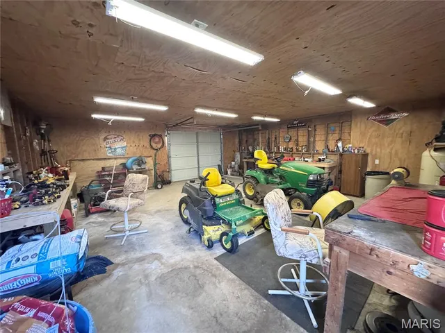 $298,500 | 62419 Oak Hill Road, New London, MO 63459