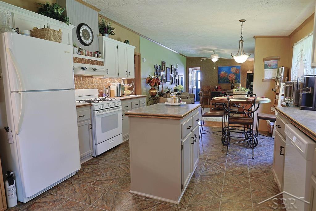 2202 West Huckleberry Road Sanford, MI 48657 - Photo 14 of 64