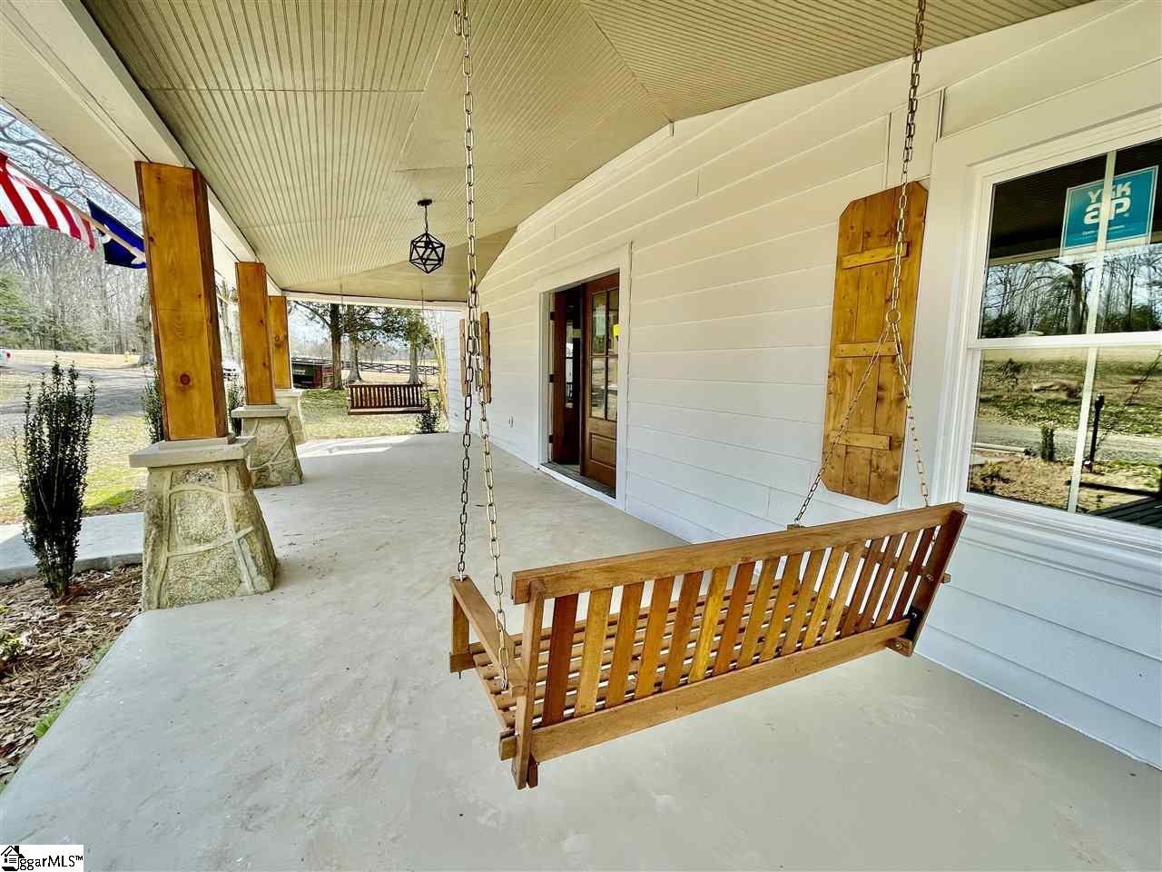 214 Hillside Church Road Fountain Inn, SC 29644 - Photo 4 of 32