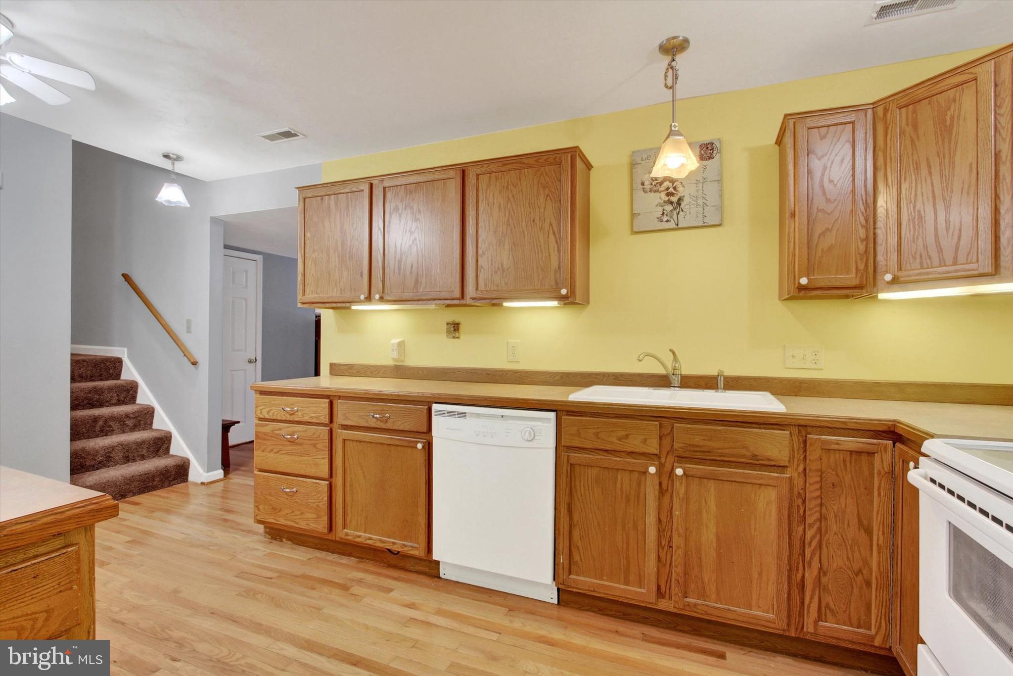 409 Springbrook Court Hanover, PA 17331 - Photo 11 of 28