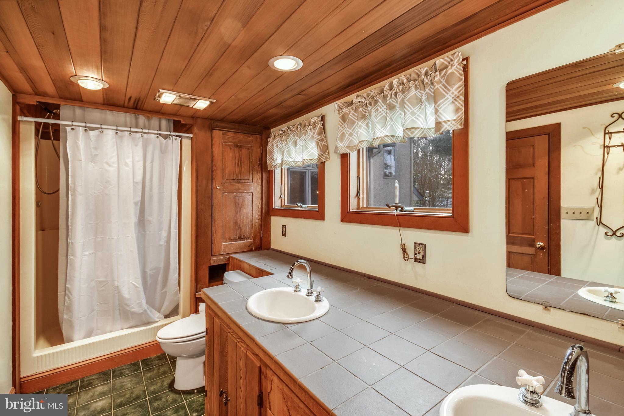 325 Stouts Valley Road Easton, PA 18042 - Photo 26 of 30