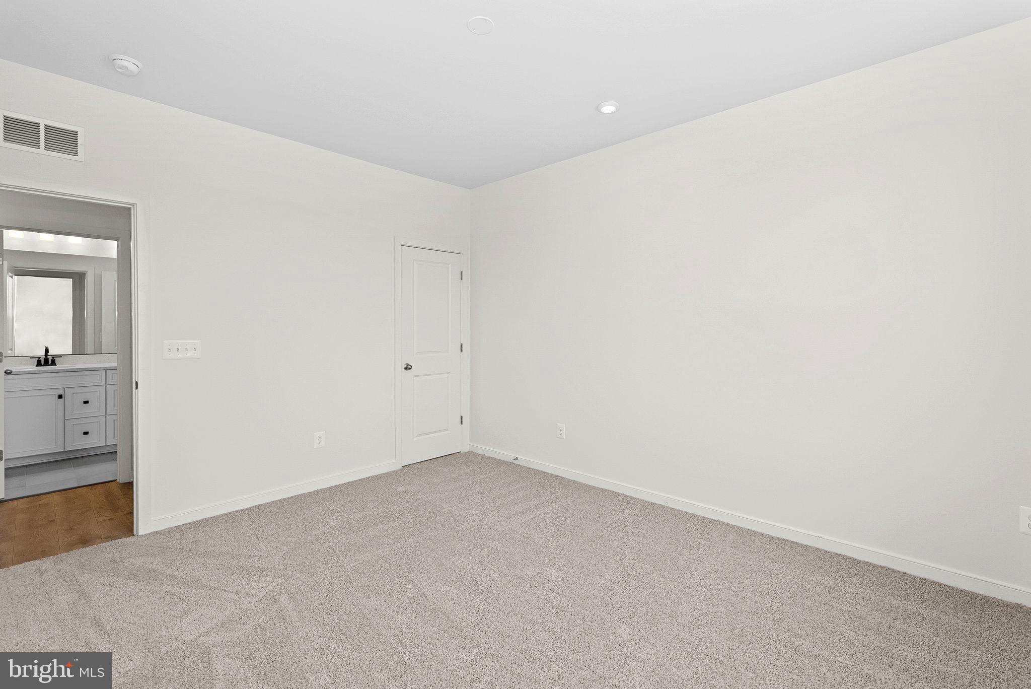 19748 Sepia Square Ashburn, VA 20147 - Photo 14 of 33