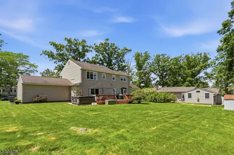 $850,000 | 3 Trouville Drive, Parsippany, NJ 07054
