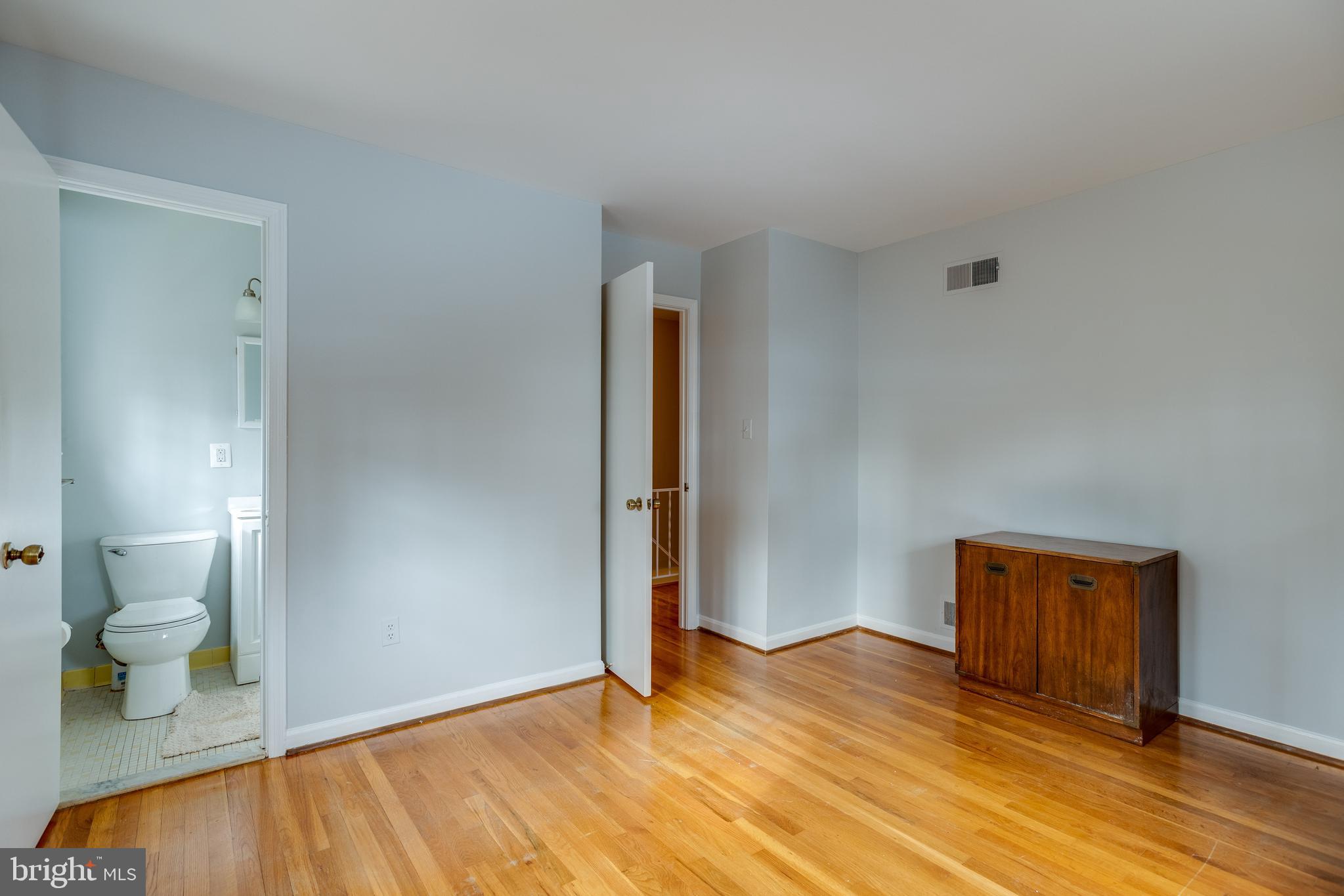 6902 Sydenstricker Road Springfield, VA 22152 - Photo 15 of 28 Primary Bedroom