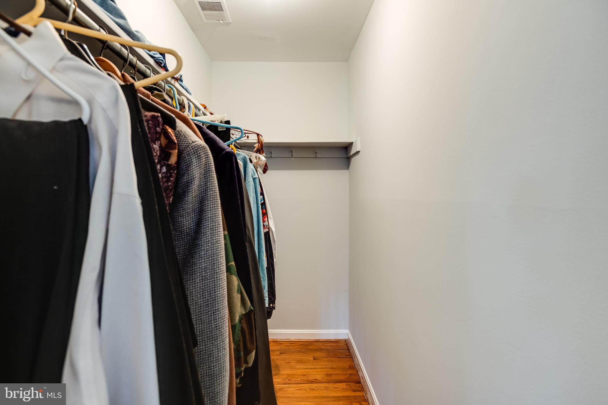 6902 Sydenstricker Road Springfield, VA 22152 - Photo 16 of 28 Walk-in Primary Bedroom