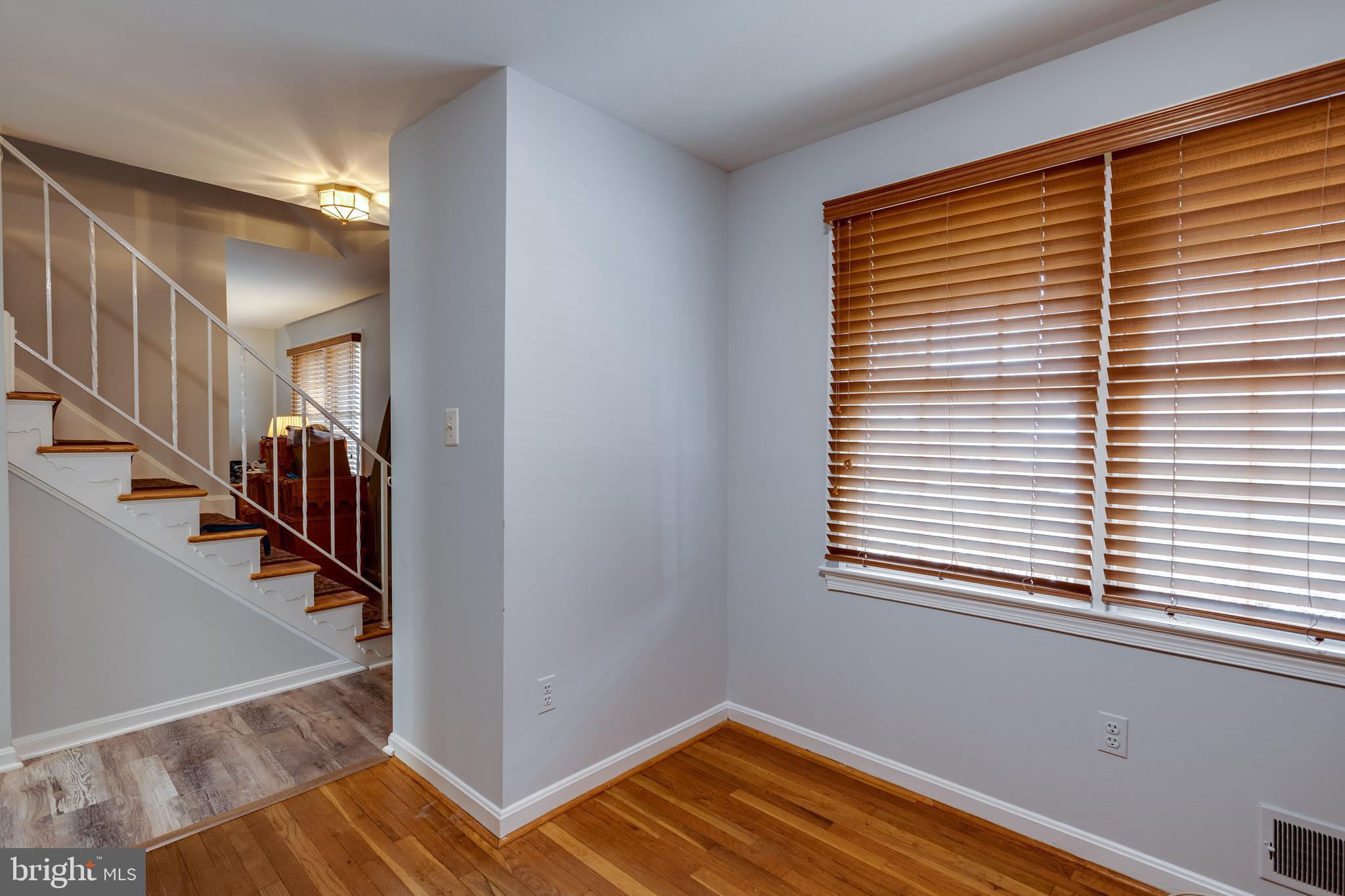 6902 Sydenstricker Road Springfield, VA 22152 - Photo 6 of 28 Dining Room