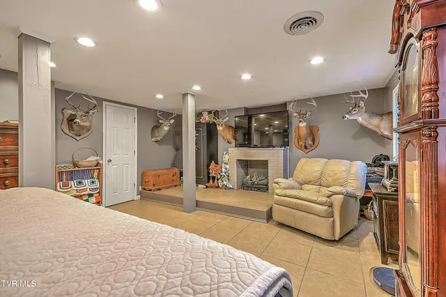 $259,999 | 8856 Rich Valley Road, Bristol, VA 24202