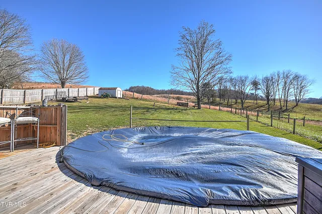 $259,999 | 8856 Rich Valley Road, Bristol, VA 24202