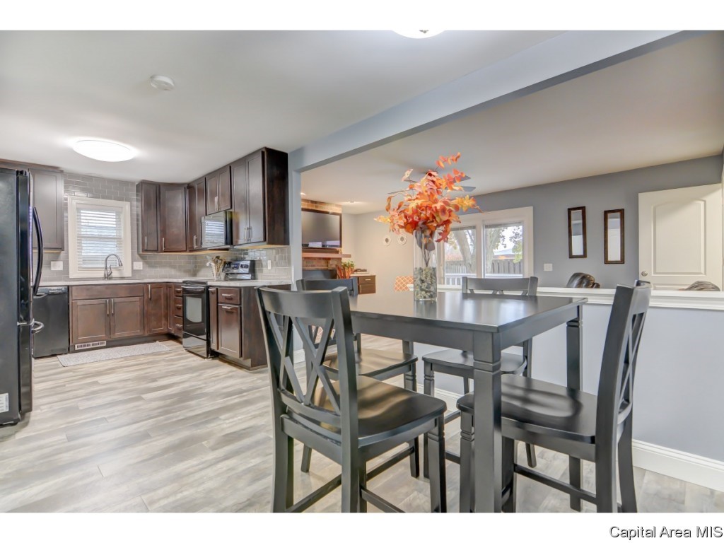 420 Brandywine Road Springfield, IL 62704 - Photo 7 of 34 Gallery Image 7