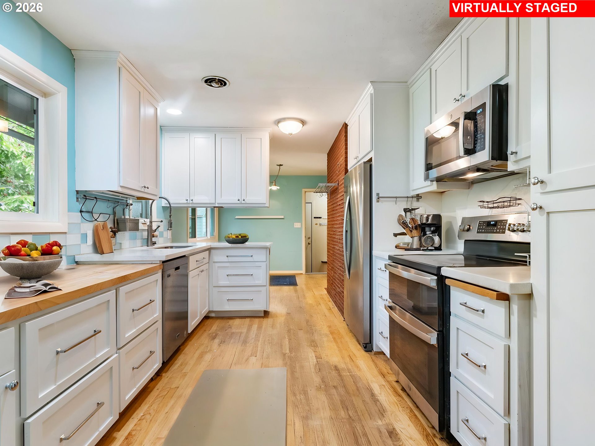 4010 Southwest Hamilton Street Portland, OR 97221 - Photo 11 of 38