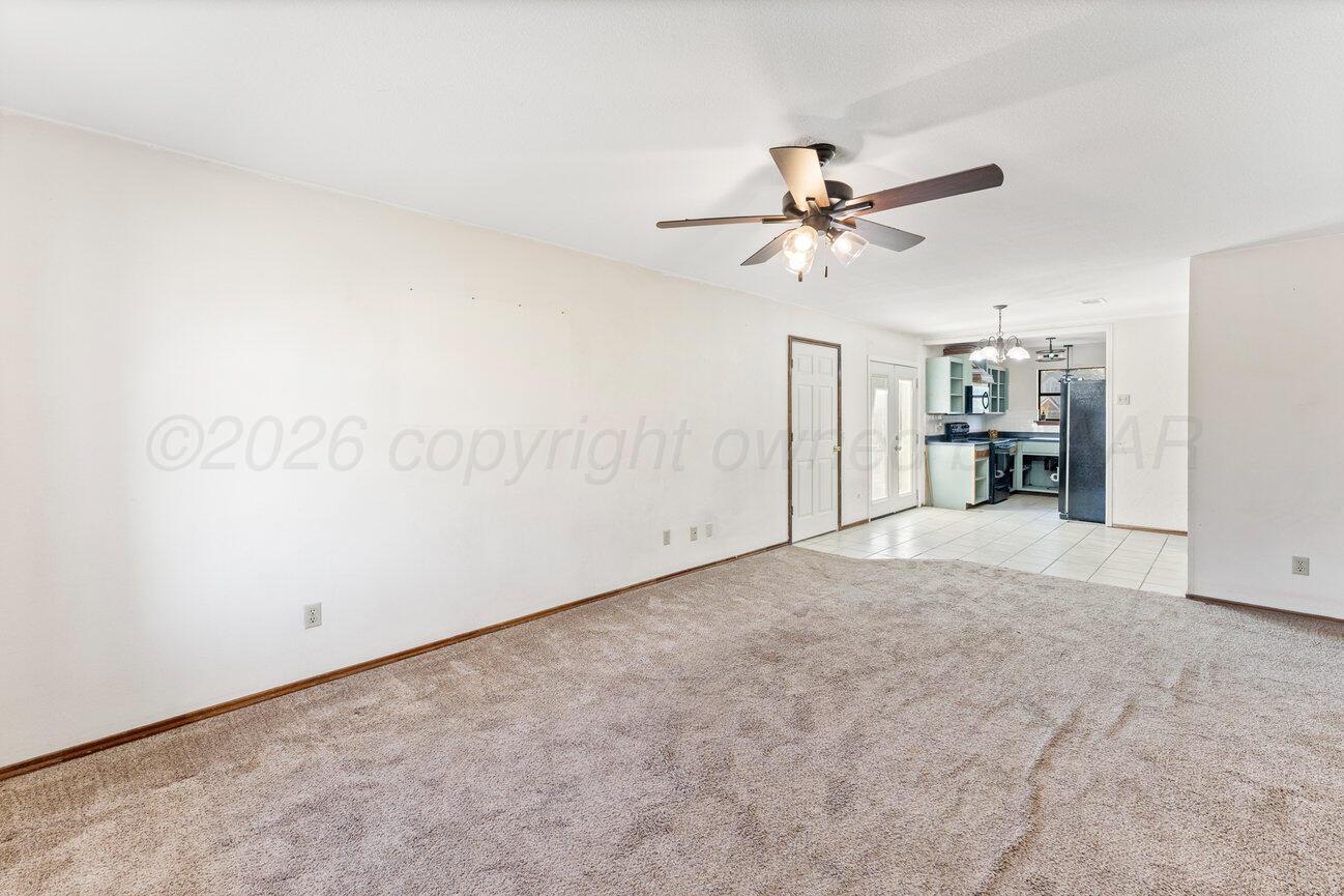60 Hunsley Road Canyon, TX 79015 - Photo 6 of 31 Living