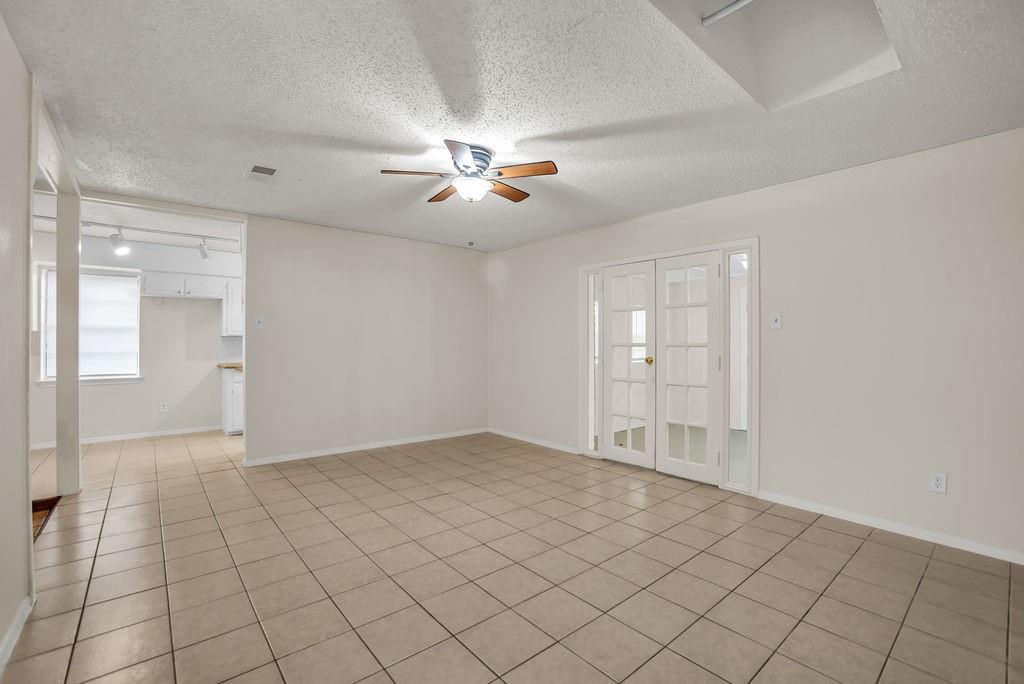 1833 Mill Pond Road Garland, TX 75044 - Photo 17 of 28