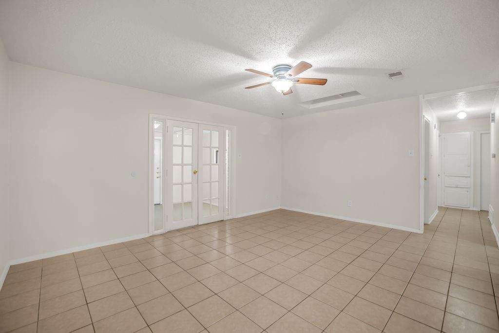 1833 Mill Pond Road Garland, TX 75044 - Photo 18 of 28