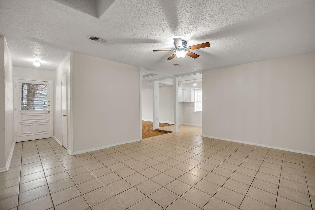 1833 Mill Pond Road Garland, TX 75044 - Photo 9 of 28