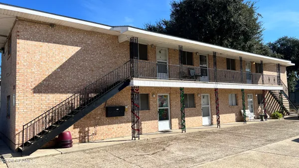 $725 | 715 Harding Street, Unit 5, Lafayette, LA 70503