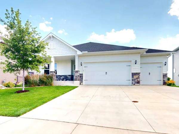 $649,999 | 15613 116th Avenue North, Dayton, MN 55369