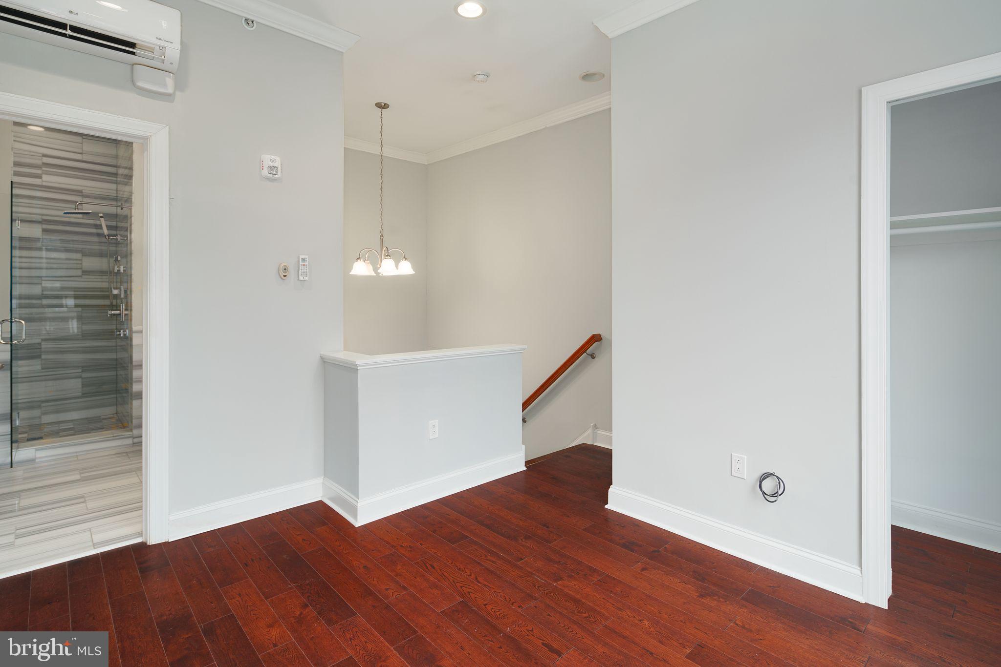 901 North Front Street, Unit 5 Philadelphia, PA 19123 - Photo 6 of 12