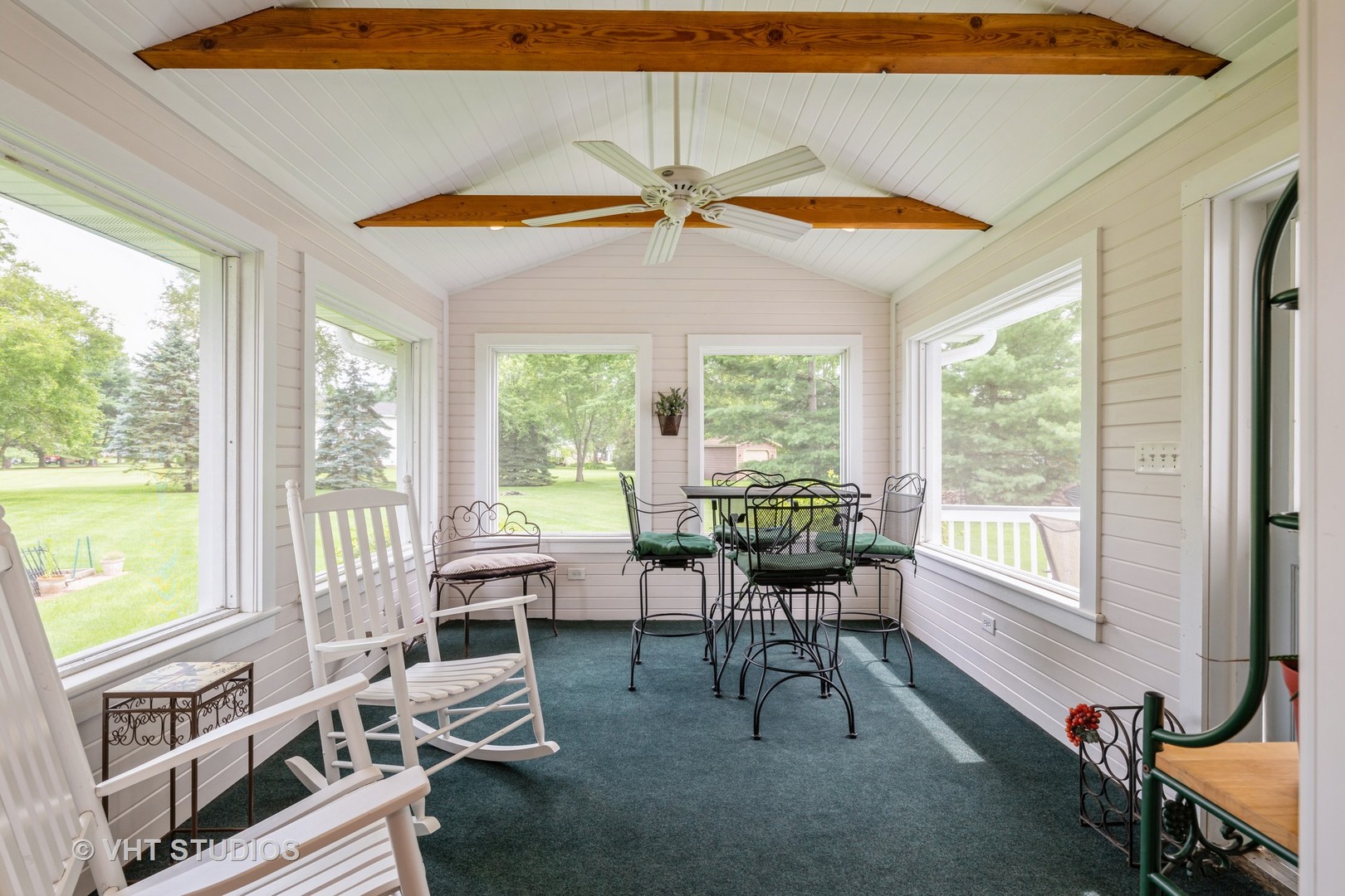 1810 West Hunters Lane Spring Grove, IL 60081 - Photo 11 of 46