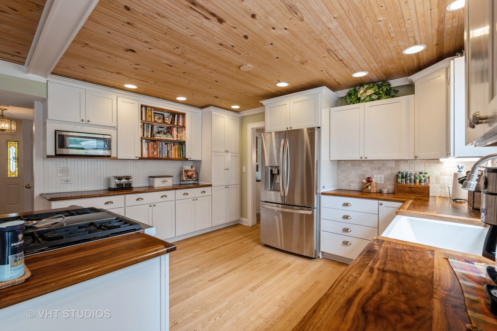 1810 West Hunters Lane Spring Grove, IL 60081 - Photo 14 of 46