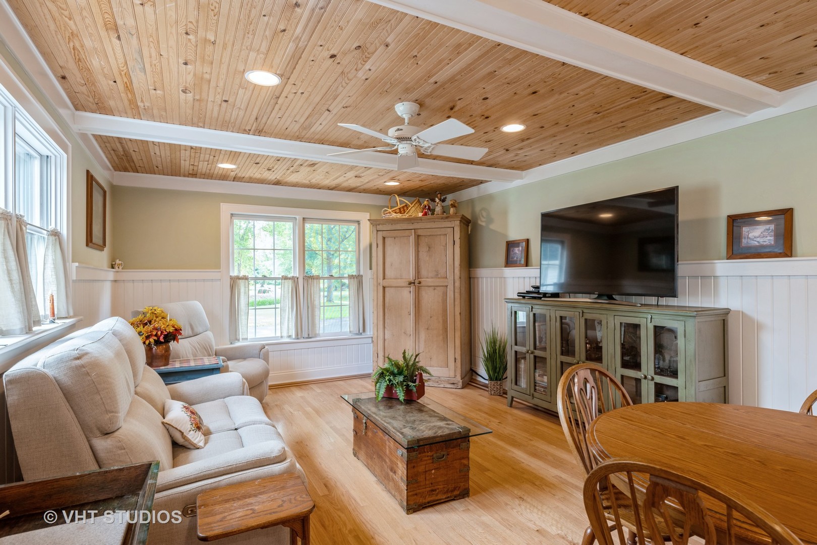 1810 West Hunters Lane Spring Grove, IL 60081 - Photo 17 of 46