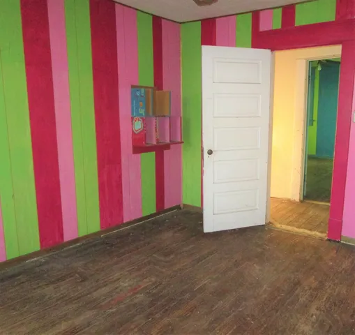 $29,900 | 924 East Ave A, Hutchinson, KS 67501