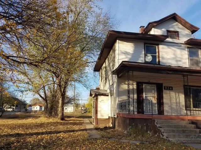 $29,900 | 924 East Ave A, Hutchinson, KS 67501