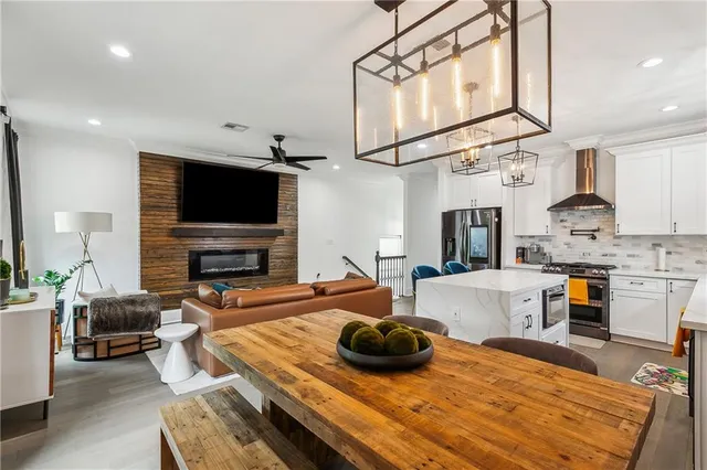 $3,200 | 2320 Delachaise Street, New Orleans, LA 70115