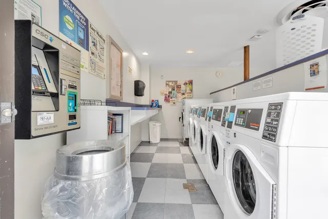 $139,900 | 4343 North Clarendon Avenue, Unit 707, Chicago, IL 60613