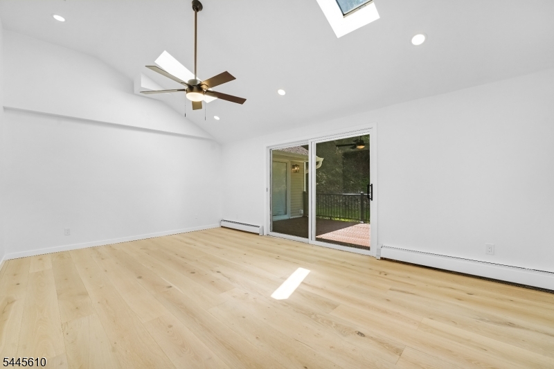 306 Warrenville Road Green Brook, NJ 08812 - Photo 21 of 37