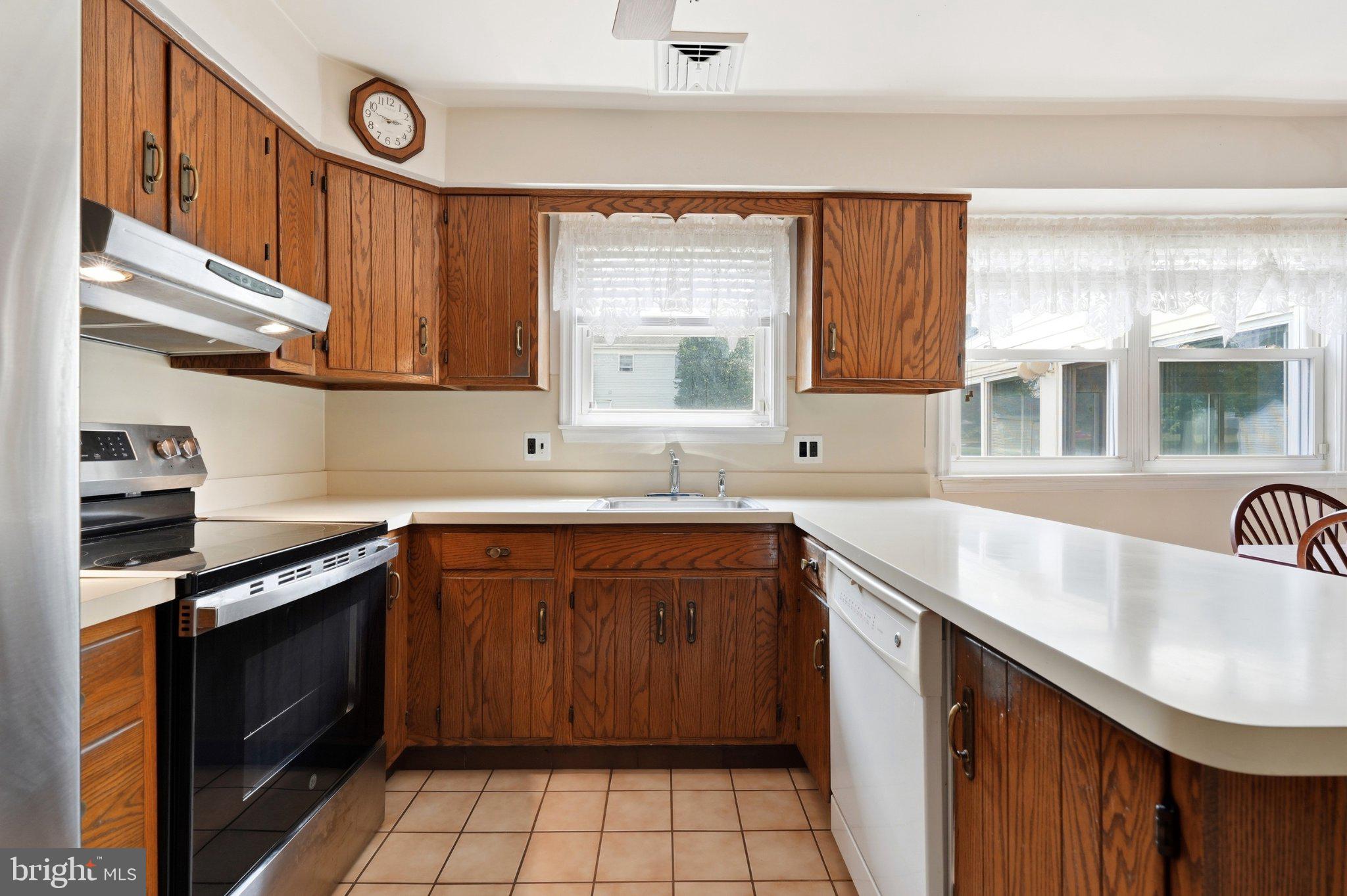 925 Fillmore Road Norristown, PA 19403 - Photo 16 of 62 Gallery Image 16