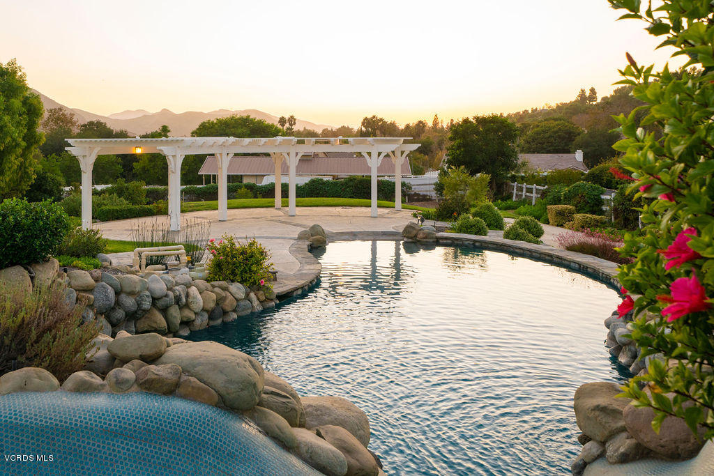 2607 Riata Court Camarillo, CA 93012 - Photo 49 of 54 a view of a swimming pool and lounge chair