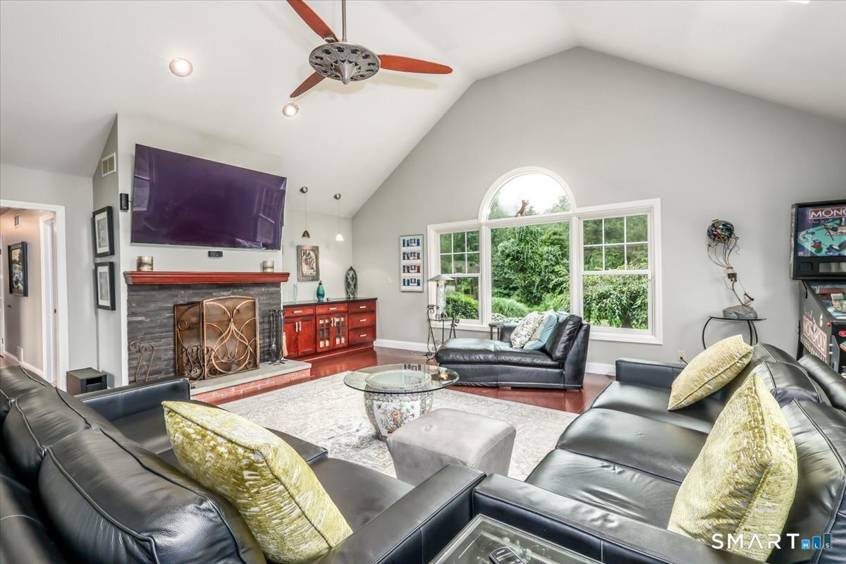 490 Cutler's Farm Road Monroe, CT 06468 - Photo 13 of 38 Gallery Image 13