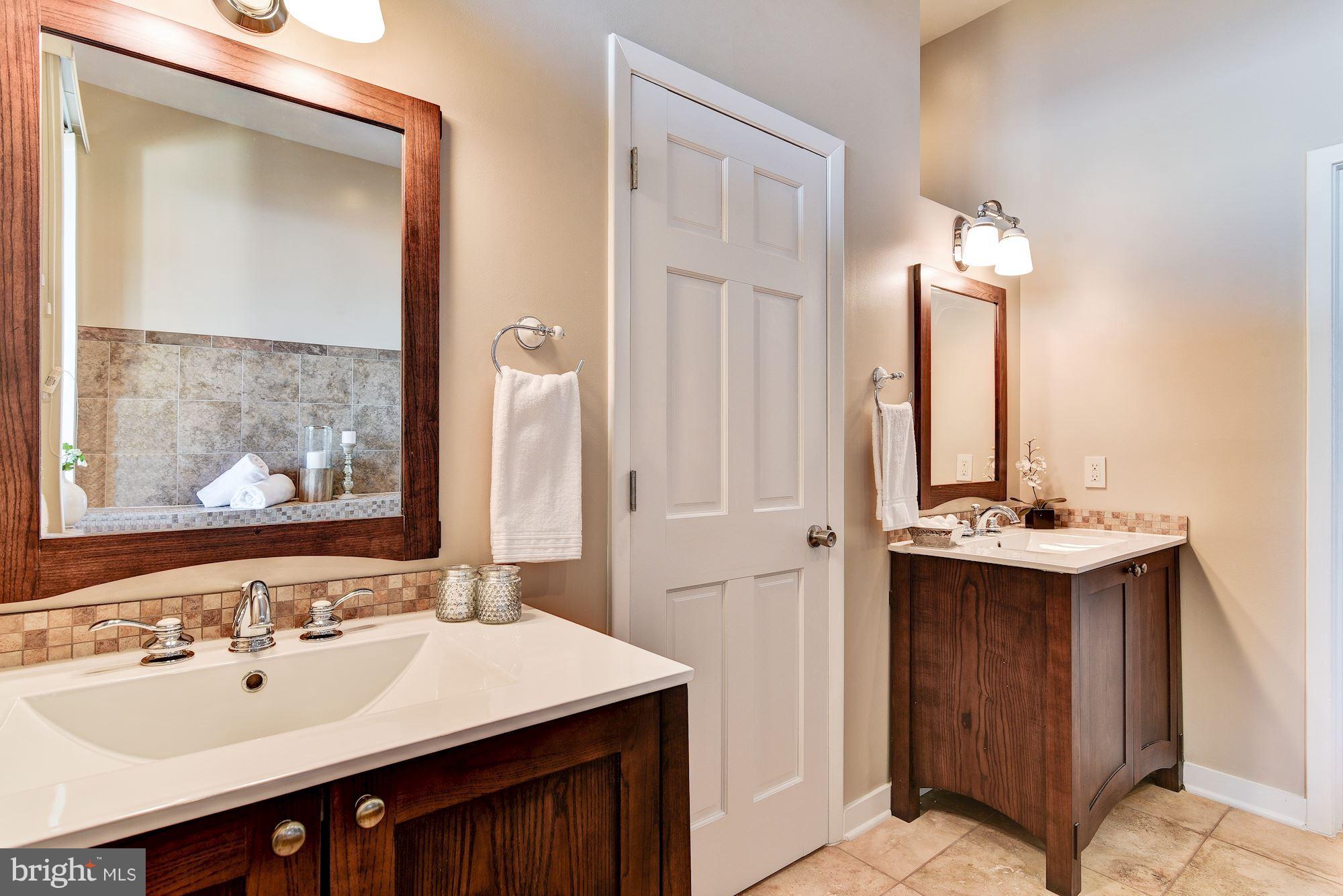 2011 Chesapeake Road Annapolis, MD 21409 - Photo 15 of 26 Bath (Master)